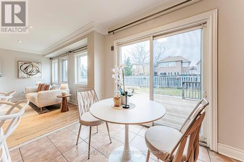 489 Ravineview Way, Oakville, ON - Indoor Photo Showing Dining Room