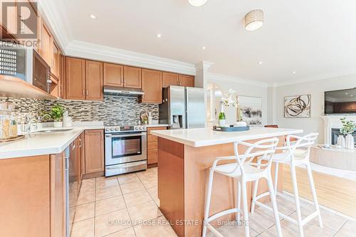 489 Ravineview Way, Oakville, ON - Indoor Photo Showing Kitchen With Stainless Steel Kitchen With Upgraded Kitchen