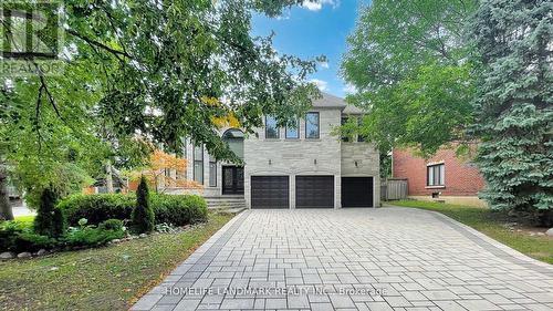 16 Crescentview Road, Richmond Hill, ON - Outdoor