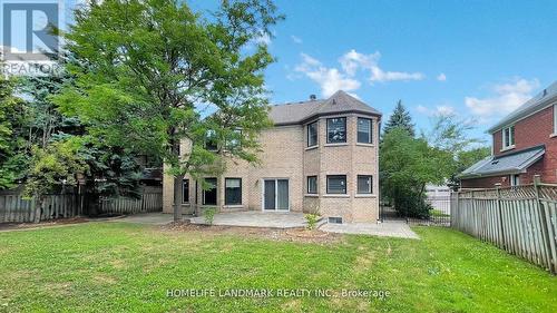 16 Crescentview Road, Richmond Hill, ON - Outdoor