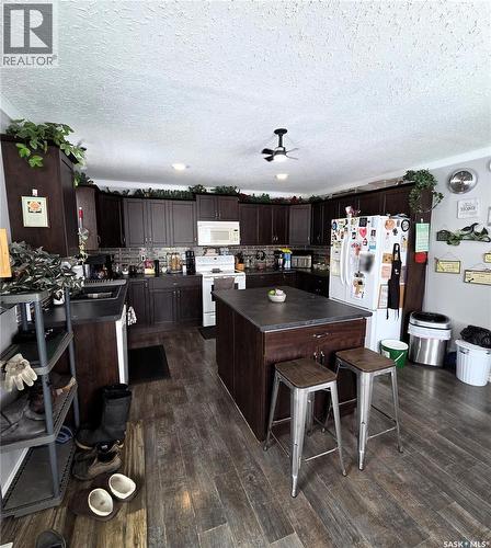 401 6Th Avenue W, Nipawin, SK - Indoor