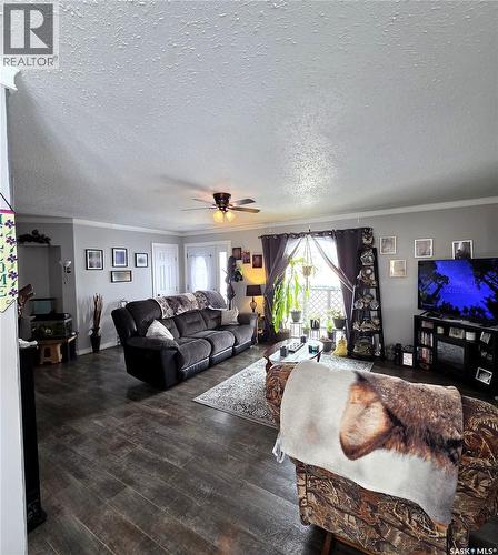 401 6Th Avenue W, Nipawin, SK - Indoor Photo Showing Other Room