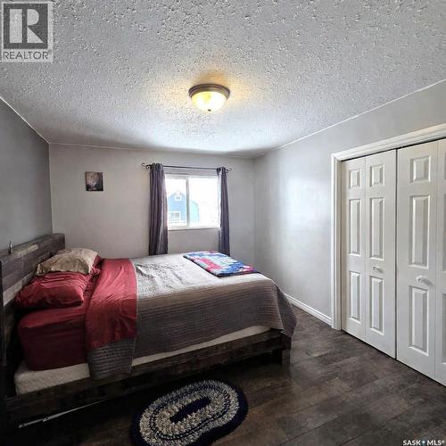 401 6Th Avenue W, Nipawin, SK - Indoor Photo Showing Bedroom