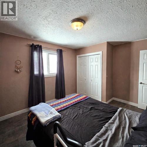401 6Th Avenue W, Nipawin, SK - Indoor Photo Showing Bedroom