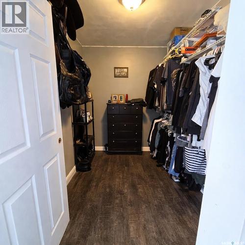 401 6Th Avenue W, Nipawin, SK - Indoor With Storage