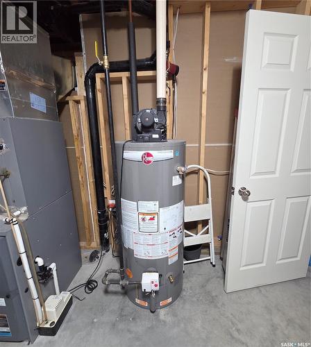 401 6Th Avenue W, Nipawin, SK - Indoor Photo Showing Basement