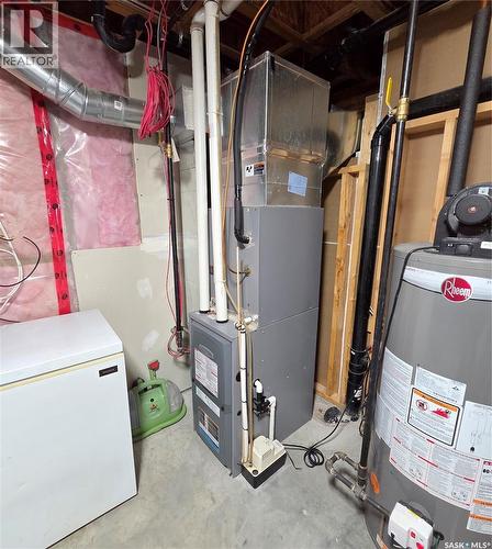 401 6Th Avenue W, Nipawin, SK - Indoor Photo Showing Basement