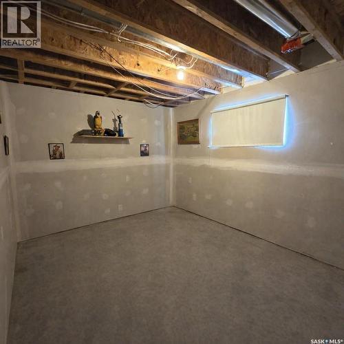 401 6Th Avenue W, Nipawin, SK - Indoor Photo Showing Basement