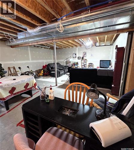 401 6Th Avenue W, Nipawin, SK - Indoor Photo Showing Basement