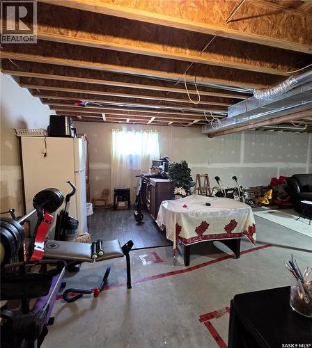 401 6Th Avenue W, Nipawin, SK - Indoor Photo Showing Basement