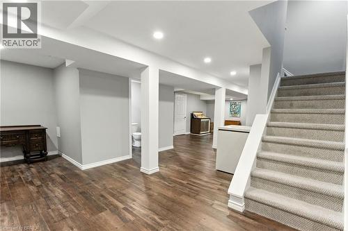 91 Abbey Close, Ancaster, ON - Indoor Photo Showing Other Room