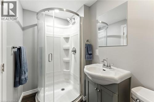 91 Abbey Close, Ancaster, ON - Indoor Photo Showing Bathroom