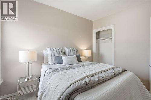 79 Murray Street E, Hamilton, ON - Indoor Photo Showing Bedroom