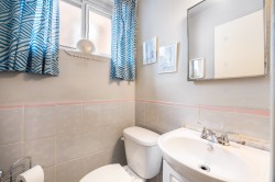 Powder room - 