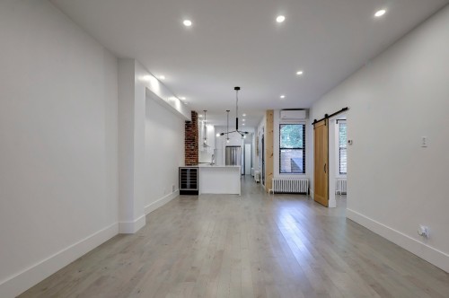 Living Room - 6674 Rue St-Denis, Montréal (Rosemont/La Petite-Patrie), QC - Indoor Photo Showing Other Room