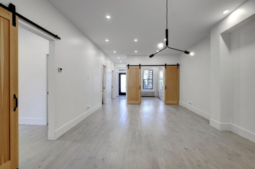 Living Room - 6674 Rue St-Denis, Montréal (Rosemont/La Petite-Patrie), QC - Indoor Photo Showing Other Room