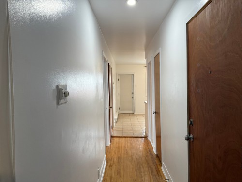 Passageway - 4-5385 10E Avenue, Montréal (Rosemont/La Petite-Patrie), QC - Indoor Photo Showing Other Room