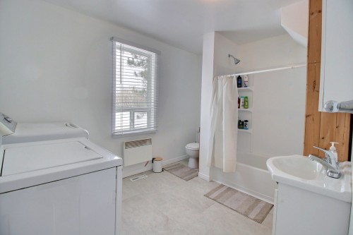 Salle de bains - 1136 Ch. De Moffet-Laforce, Moffet, QC - Indoor Photo Showing Laundry Room