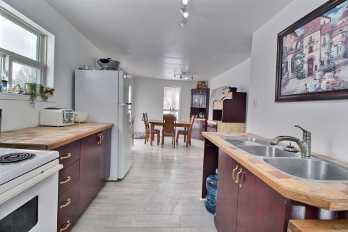 Cuisine - 1136 Ch. De Moffet-Laforce, Moffet, QC - Indoor Photo Showing Kitchen With Double Sink