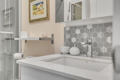 Bathroom - 206-880 Rue Père-Marquette, Québec (La Cité-Limoilou), QC - Indoor Photo Showing Bathroom