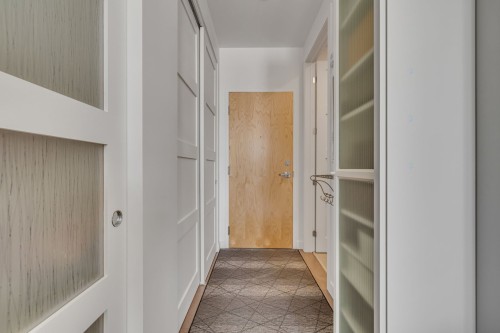 Mud Room - 206-880 Rue Père-Marquette, Québec (La Cité-Limoilou), QC - Indoor Photo Showing Other Room