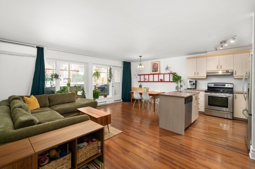 A-8012 Av. Henri-Julien  Montréal (Villeray/Saint-Michel/Parc-Extension), QC H2R 2B8