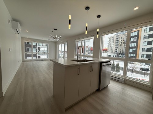 Salon - 206-40 Rue Toe-Blake, Vaudreuil-Dorion, QC - Indoor Photo Showing Kitchen