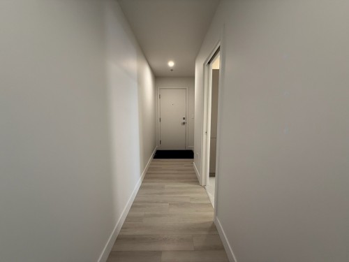 Hall d'entrée/Vestibule - 206-40 Rue Toe-Blake, Vaudreuil-Dorion, QC - Indoor Photo Showing Other Room