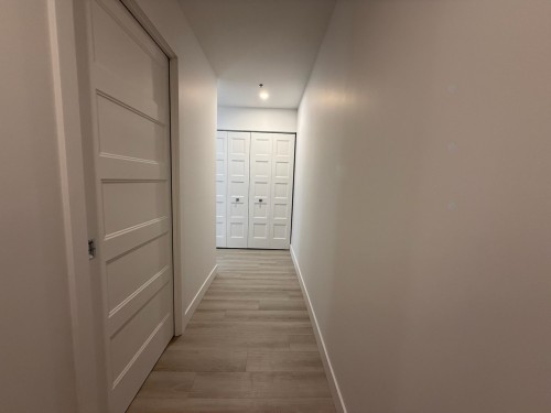 Hall d'entrée/Vestibule - 206-40 Rue Toe-Blake, Vaudreuil-Dorion, QC - Indoor Photo Showing Other Room