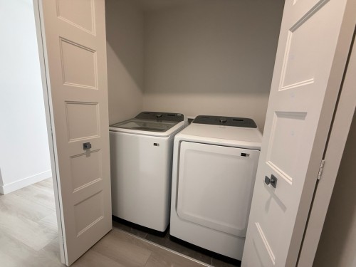 Salle de lavage - 206-40 Rue Toe-Blake, Vaudreuil-Dorion, QC - Indoor Photo Showing Laundry Room