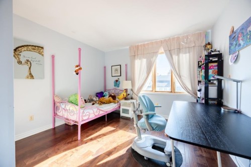 Chambre à coucher - 1 Crois. Raspberry, Beaconsfield, QC - Indoor Photo Showing Bedroom