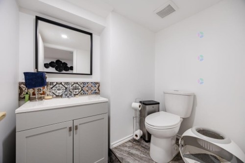 Salle de bains - 1 Crois. Raspberry, Beaconsfield, QC - Indoor Photo Showing Bathroom