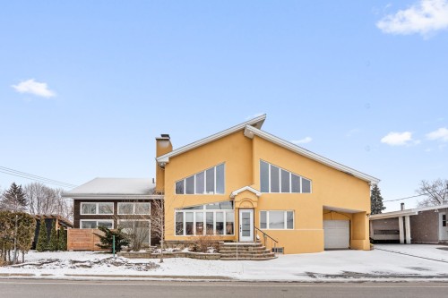 3062 Rue Esther  Laval (Fabreville), QC H7P 2G3