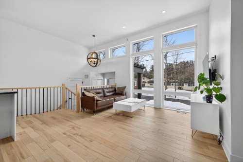 Salon - 353 Rue Arthur-Priem, Saint-Roch-De-Richelieu, QC - Indoor