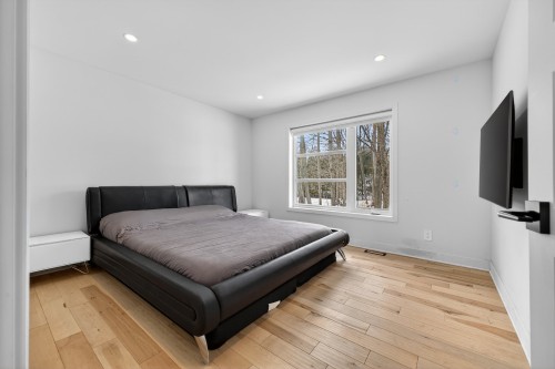 Chambre à coucher principale - 353 Rue Arthur-Priem, Saint-Roch-De-Richelieu, QC - Indoor Photo Showing Bedroom
