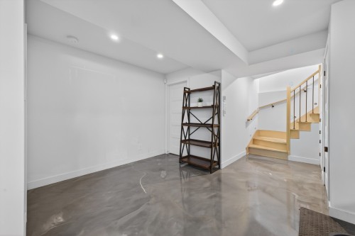 Salle familiale - 353 Rue Arthur-Priem, Saint-Roch-De-Richelieu, QC - Indoor Photo Showing Other Room