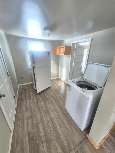 154 3Rd Avenue, Neepawa, MB - Indoor