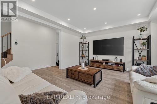 55 West Oak Trail, Kitchener, ON - Indoor Photo Showing Living Room