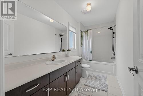 55 West Oak Trail, Kitchener, ON - Indoor Photo Showing Bathroom