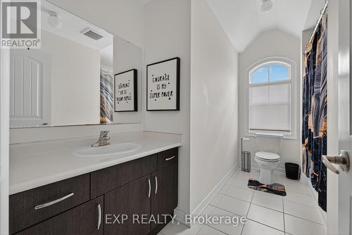 55 West Oak Trail, Kitchener, ON - Indoor Photo Showing Bathroom