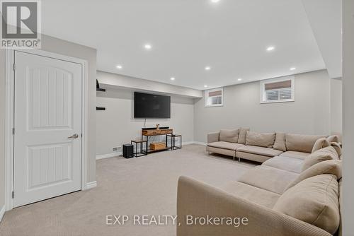 55 West Oak Trail, Kitchener, ON - Indoor Photo Showing Other Room