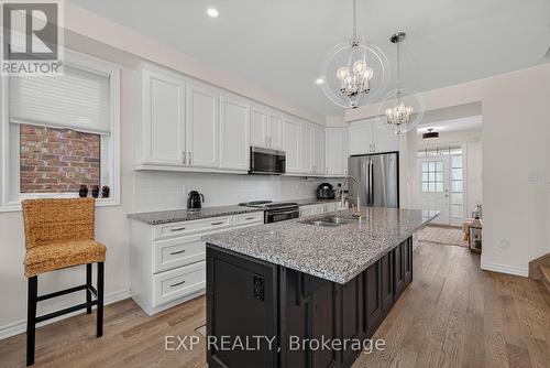 55 West Oak Trail, Kitchener, ON - Indoor Photo Showing Kitchen With Double Sink With Upgraded Kitchen