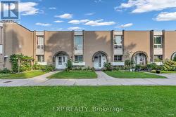 85 - 19 LONDON GREEN COURT Toronto, ON M3N 1K3