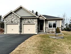 71 Bel-Aire AVE  Rothesay, NB E2E 4Y1