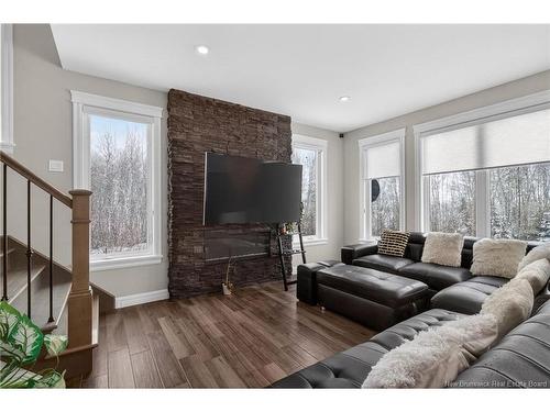 9 Streamside Crt, Berry Mills, NB 