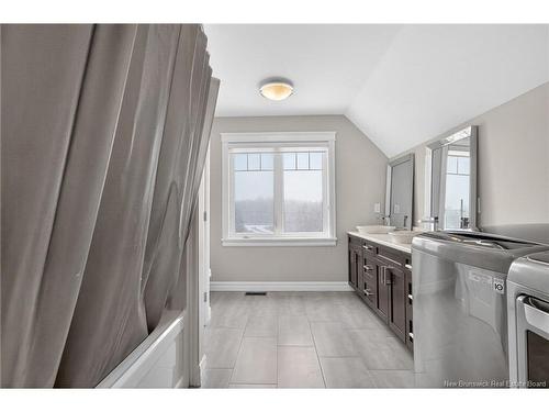 9 Streamside Crt, Berry Mills, NB 
