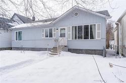 82 McAdam AVE  Winnipeg, MB R2W 0A4