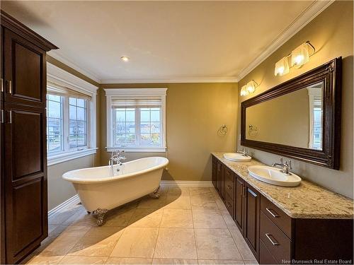 145 Amiens Dr, Moncton, NB 