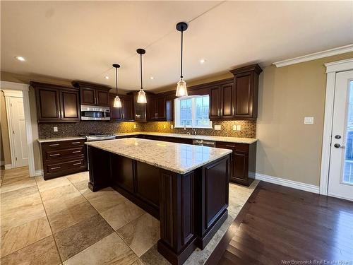 145 Amiens Dr, Moncton, NB 