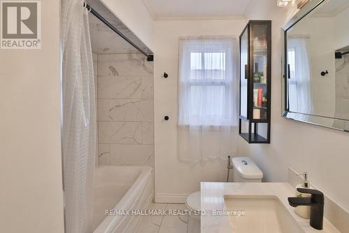 2334 Prospect Street, Burlington, ON - Indoor Photo Showing Bathroom